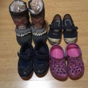 4 pairs, Size 6 shoes LOT